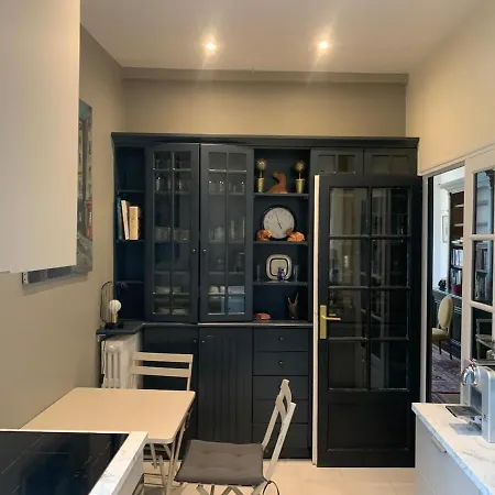 15, Beautiful 3 Bedrooms * Paris