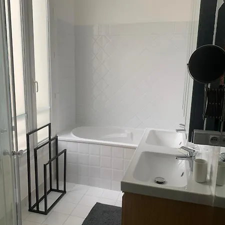 15, Beautiful 3 Bedrooms Apartment