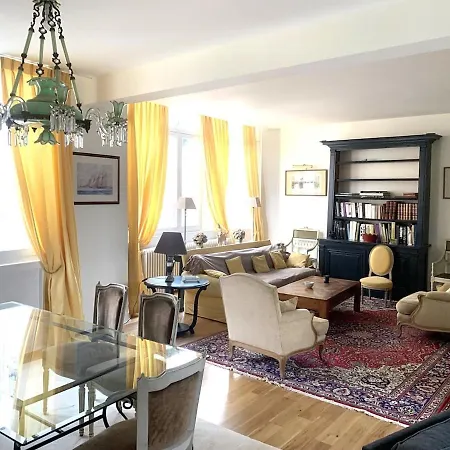 Apartment 15, Beautiful 3 Bedrooms