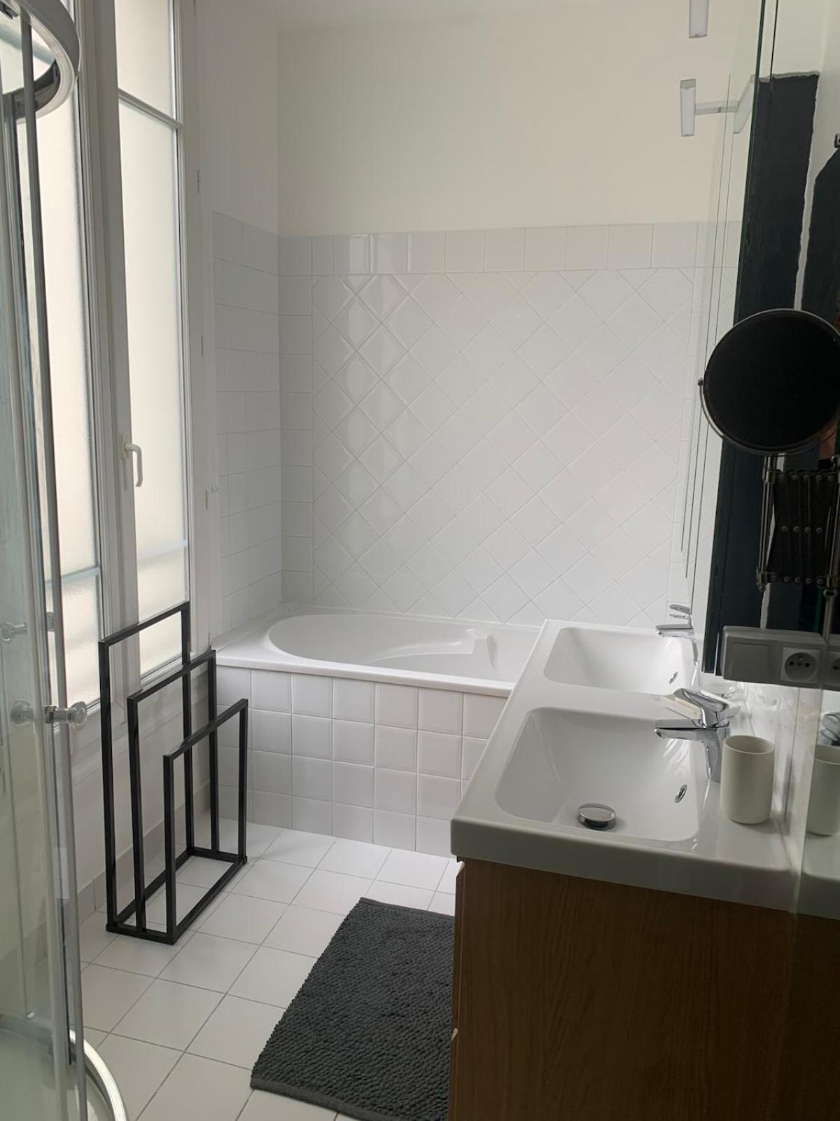 15, Beautiful 3 Bedrooms Parigi